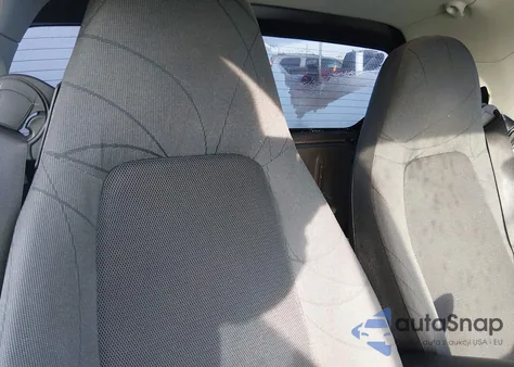 2013 Smart Fortwo Passion z USA, uszkodzony, nr VIN WMEEJ3BA2DK637588